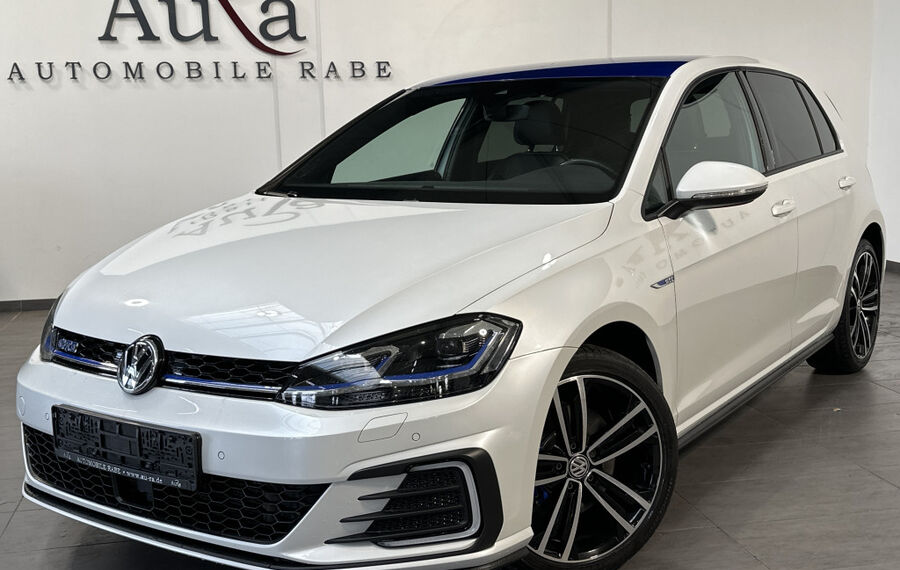 VW Golf 1.4 TSI DSG GTE NAV+LED+VCOCK+ACC+CARPLAY  