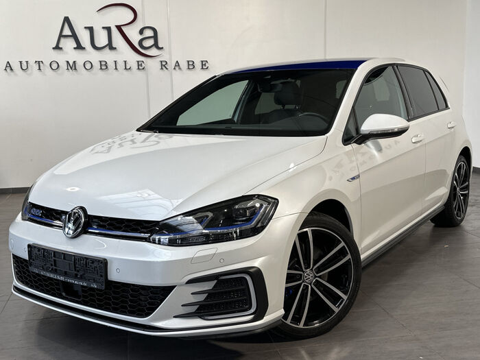 VW Golf 1.4 TSI DSG GTE NAV+LED+VCOCK+ACC+CARPLAY  