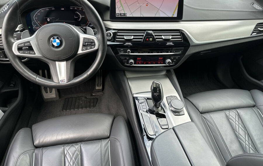 BMW 540i Touring xDrive M-Sport NAV+LASER+PANO+HUD