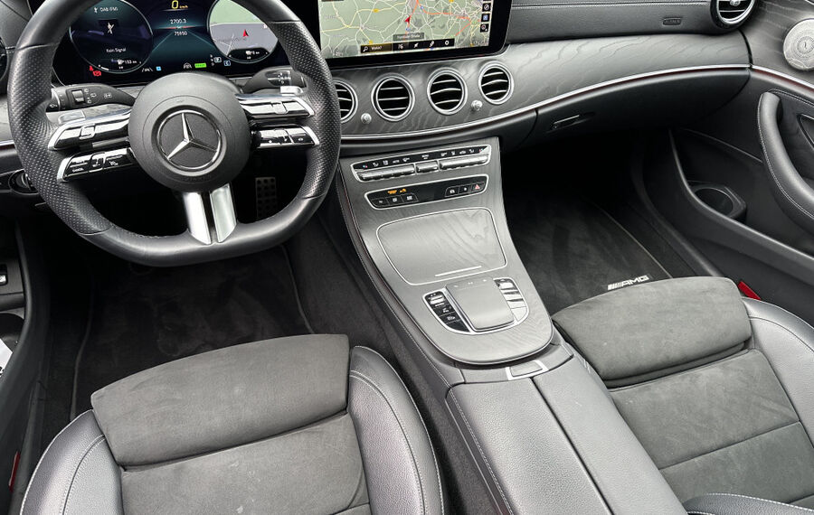 Mercedes-Benz E 300de T 4M AMG-Line NAV+LED+AHK+WIDESCR+PANORAMA