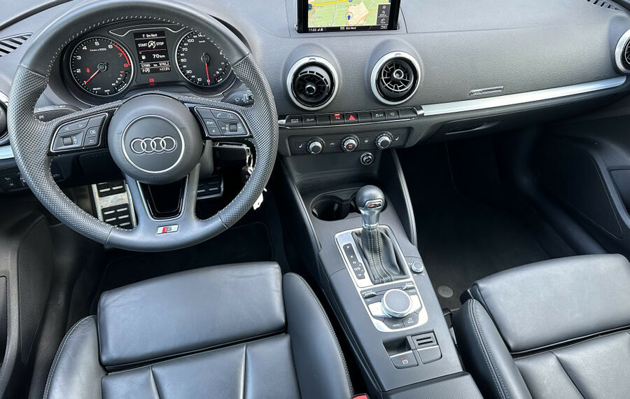 Audi A3 35 TFSI S-Line Black Aut. NAV+LED+SHZ+APS+1HD