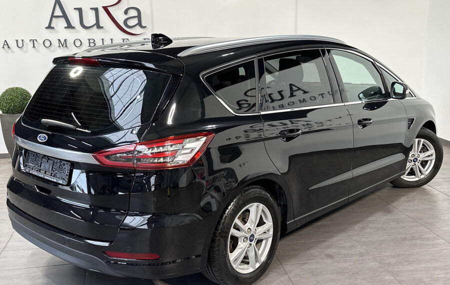 Ford S-MAX 2.0 EB Aut. Titanium NAV+LED+KAM+CARPLAY  