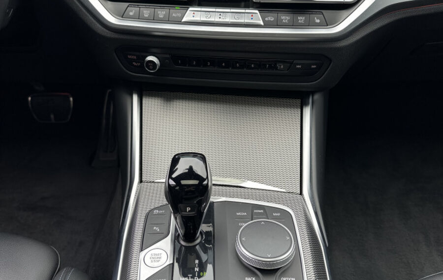 BMW 330d Touring M-Sport NAV+LED+PANO+HIFI+KAMERA+PP