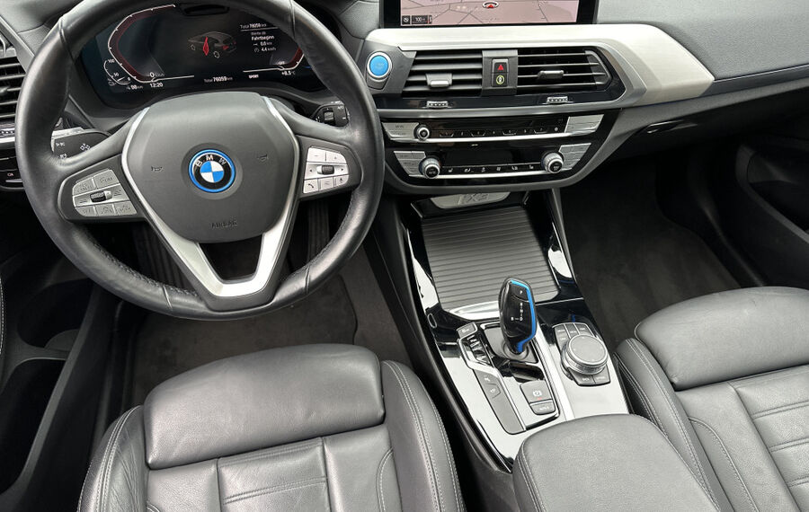 BMW iX3 Impressive NAV+LED+AHK+20ZOLL+LEDER+H&K+1HD