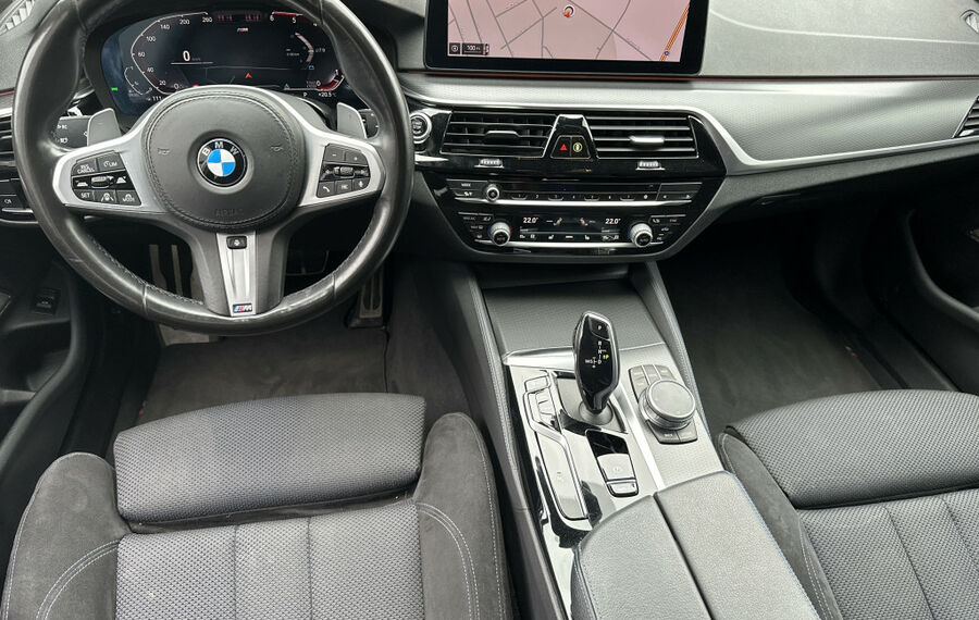 BMW 520d Touring M-Sport NAV+LED+AHK+ACC+WLAN+KAMERA