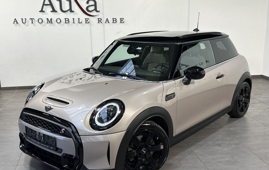 MINI Cooper S Sport-Aut. Black-Ext. NAV+LED+PANO+KAM