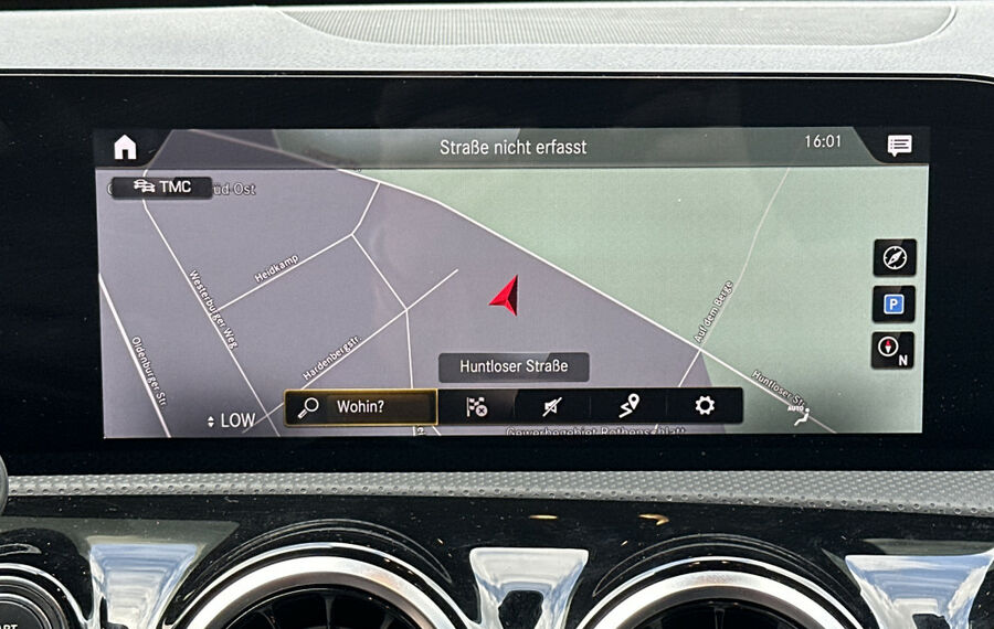 Mercedes-Benz A 200d AMG-Line NAV+LED+KAM+DIGDISPLAY+DISTRONIC