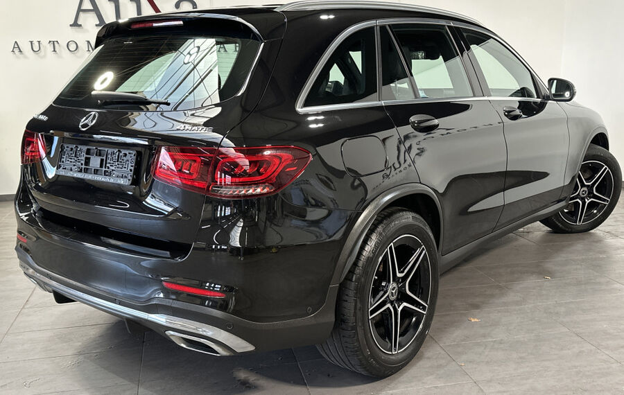 Mercedes-Benz GLC 300d 4Matic AMG-Line NAV+LED+AHK+KAMERA+19ZO