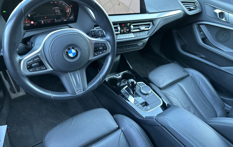 BMW 120i 5-Türer M-Sport NAV+LED+SHZ+SPIEGEL-PAKET