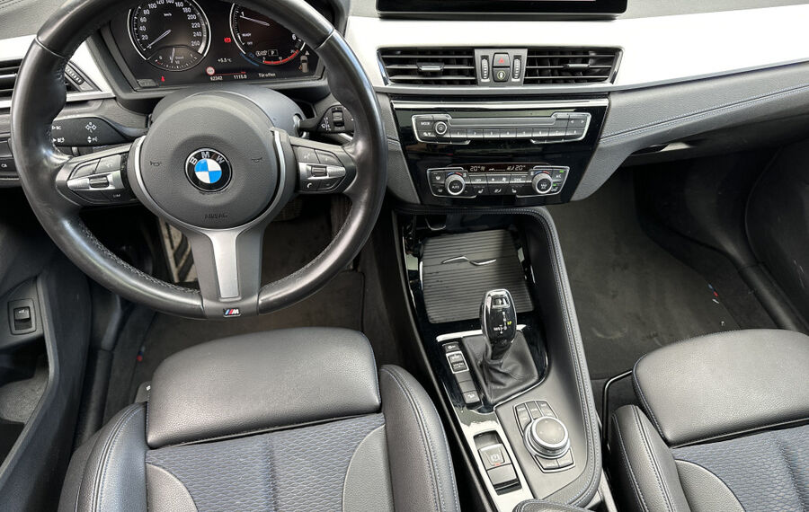 BMW X1 xDrive20d M-Sport NAV+LED+PANO+HIFI+19ZOLL+PP