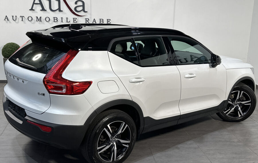 Volvo XC40 B4 AWD R-Design NAV+LED+PANORAMA+KAMERA+SHZ