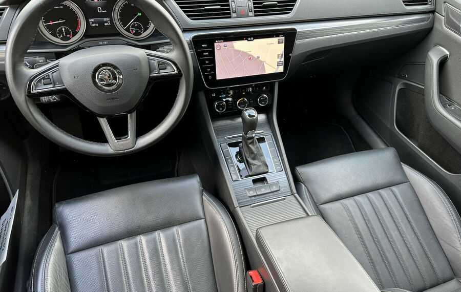 Skoda Superb Combi 2.0 TDI DSG NAV+LED+PANO+KAMERA+ACC