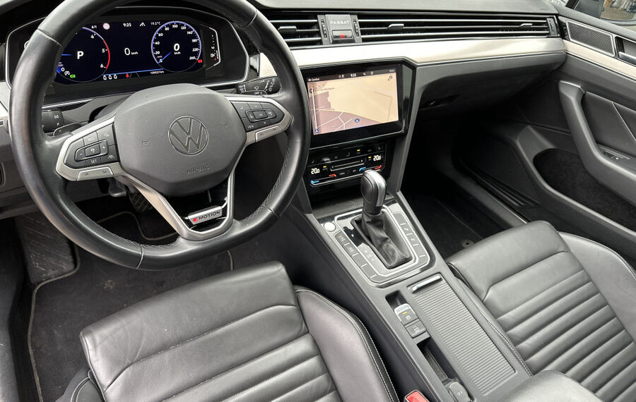 VW Passat Variant 2.0 TDI DSG 4M Elegance NAV+LED  