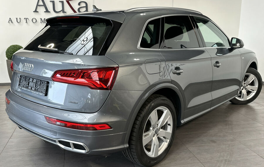 Audi Q5 50 TFSI e Qu S-Line NAV+LED+PANO+CARPLAY+AHK