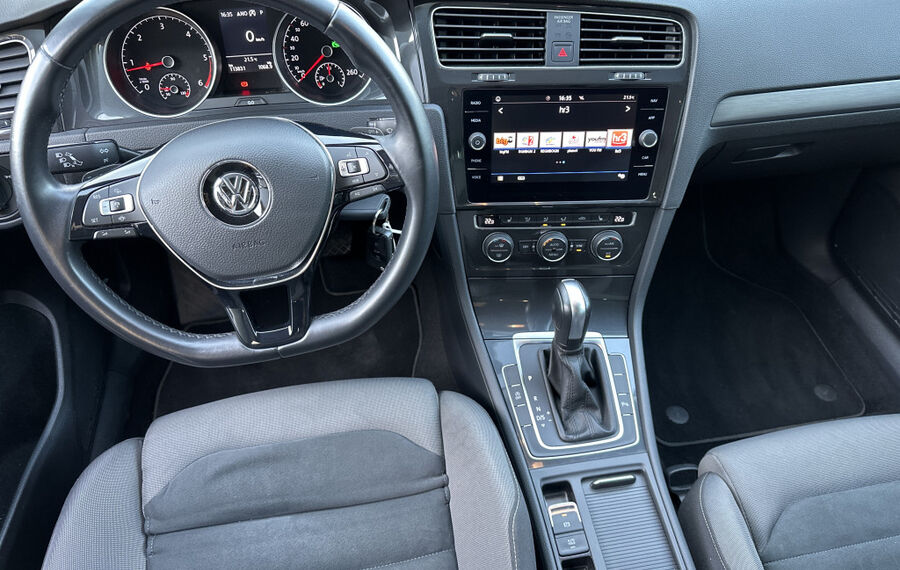 VW Golf Variant 2.0 TDI DSG CL NAV+LED+ACC+KAMERA  