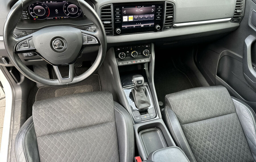 Skoda Karoq 1.5 TSI DSG Style NAV+LED+CARPLAY+AHK+KAM