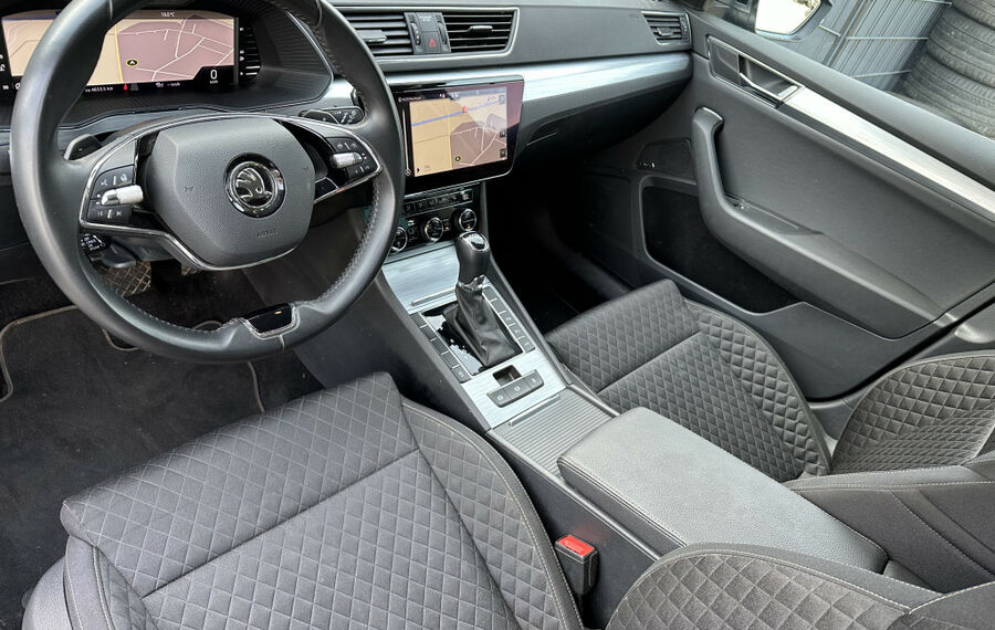 Skoda Superb Combi 2.0 TDI DSG NAV+LED+VCOCKPIT+ACC+PP