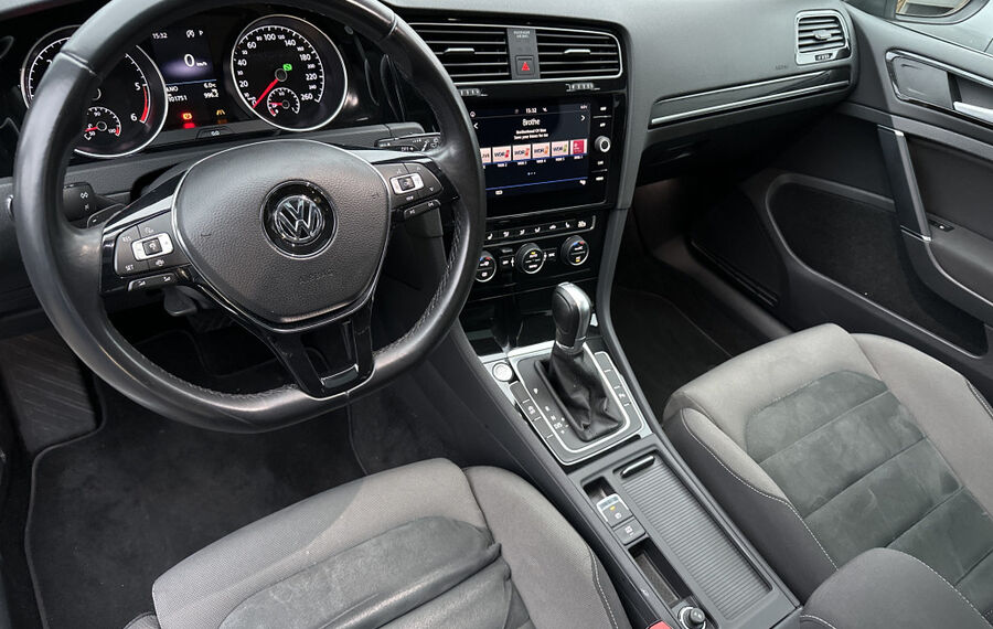 VW Golf Variant 2.0 TDI DSG HL NAV+LED+ACC+PANO+KAM