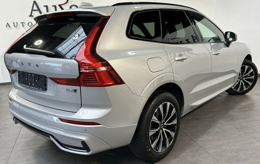 Volvo XC60 B4 AWD Plus Dark NAV+LED+PANO+H&K+AHK+KAM