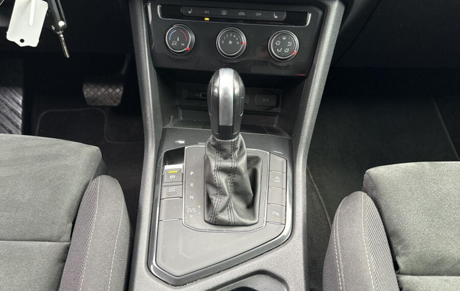 VW Tiguan 2.0 TDI DSG Comfortline NAV+AHK+VCOCKPIT 