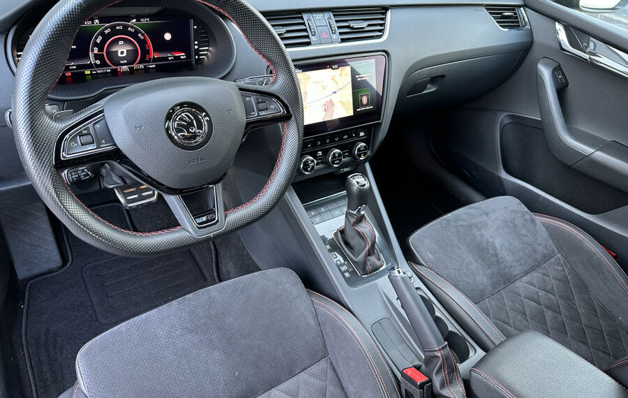 Skoda Octavia Combi 2.0 TSI DSG RS 245 NAV+LED+VCOCKPIT