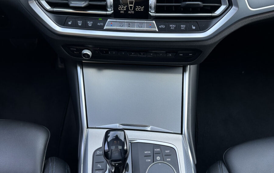 BMW 330i Touring M-Sport NAV+LED+PANO+AHK+LIVECOCKPIT