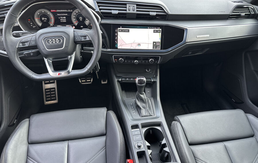 Audi Q3 SpB 40 TDI Qu S-Line Black NAV+LED+V-COCKPIT