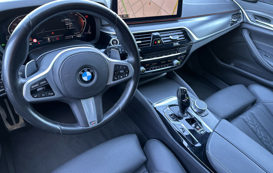 BMW 530d Touring xDrive M-Sport NAV+LED+PANO+360GRAD