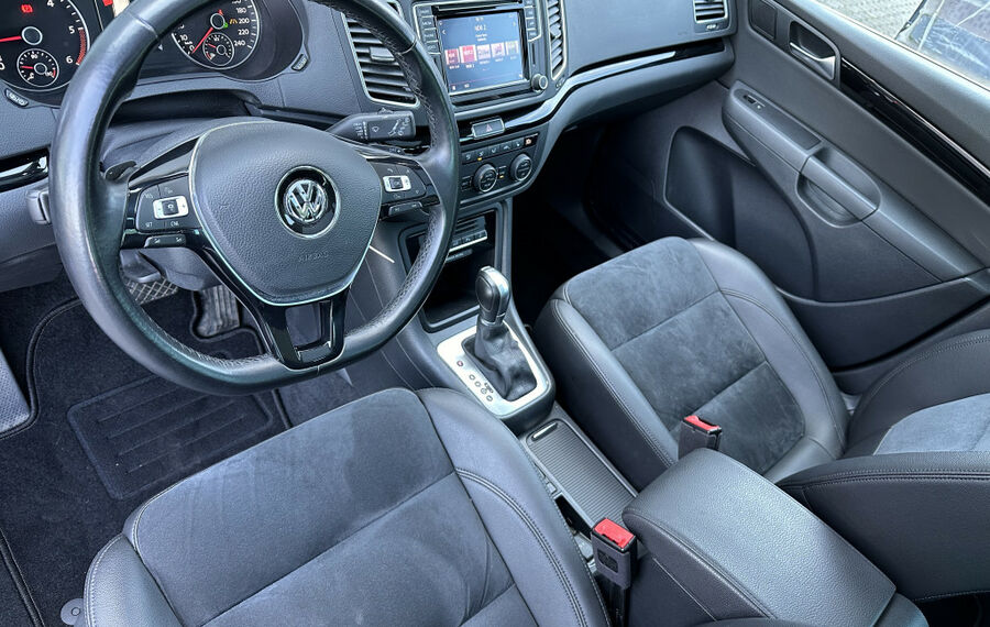 VW Sharan 2.0 TDI DSG Highline NAV+XEN+KAMERA+PANO