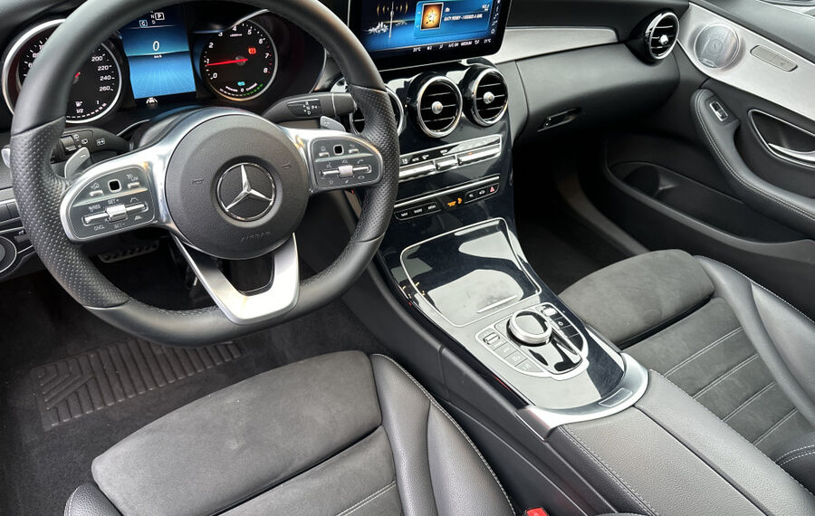 Mercedes-Benz C 300 T 4Matic AMG-Line NAV+LED+PANO+HEAD-UP+ACC