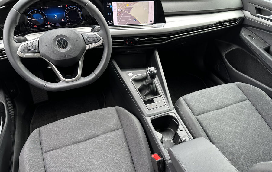 VW Golf Variant 2.0 Life NAV+LED+SHZ+WLAN+KAMERA+PP