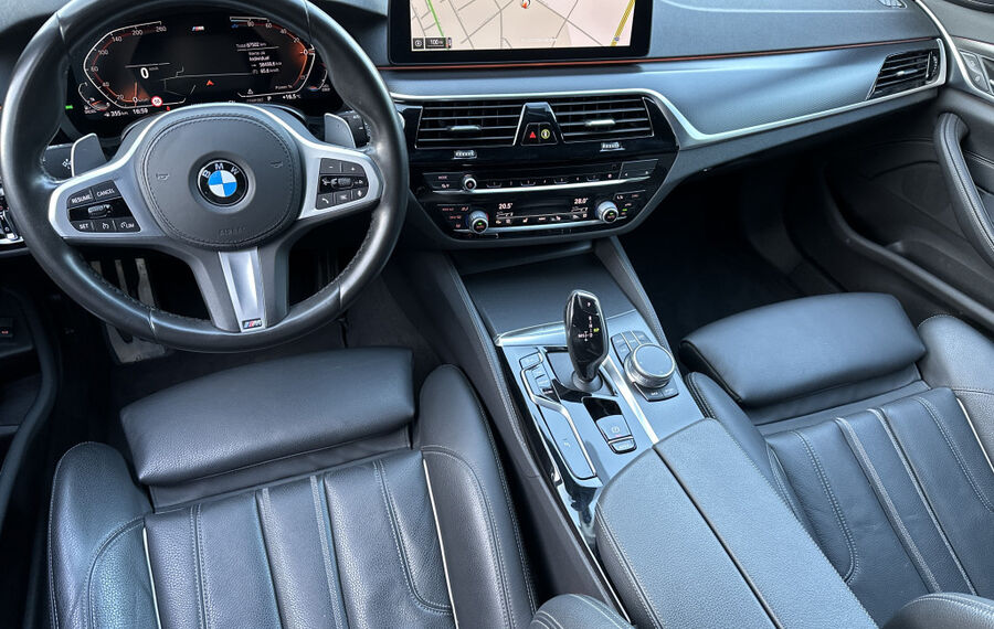 BMW 520d Touring M-Sport NAV+LED+AHK+KAMERA+19ZO+1HD