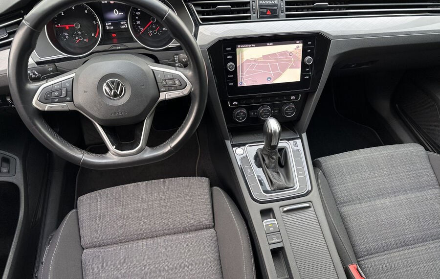 VW Passat Variant 2.0 TDI DSG Business NAV+LED+KAM