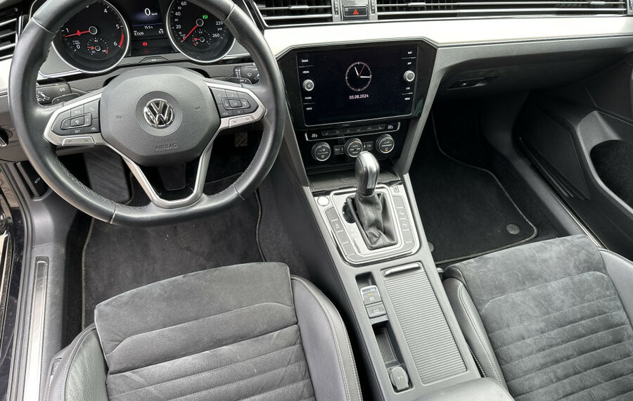 VW Passat Variant 2.0 TDI DSG R-Line NAV+LED+KAMERA