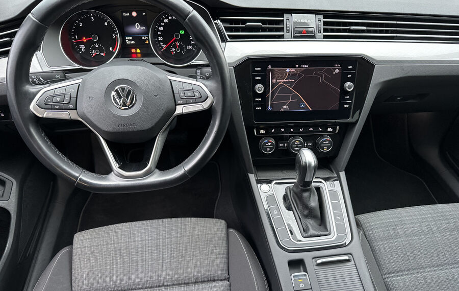 VW Passat Variant 2.0 TDI DSG Business NAV+LED+KAM