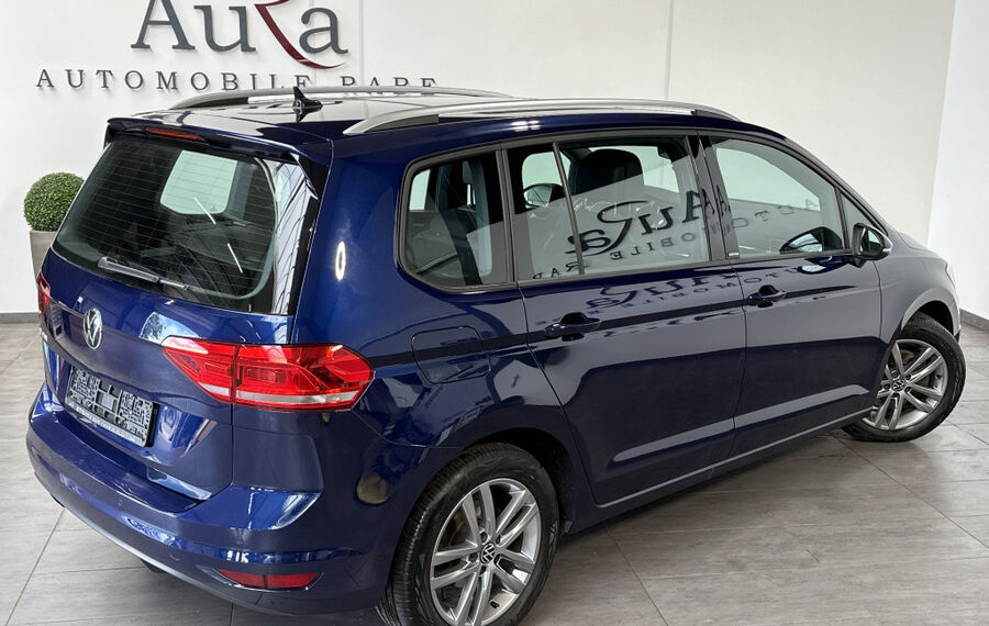 VW Touran 2.0 TDI United DSG NAV+LED+AHK+PANO+KAM