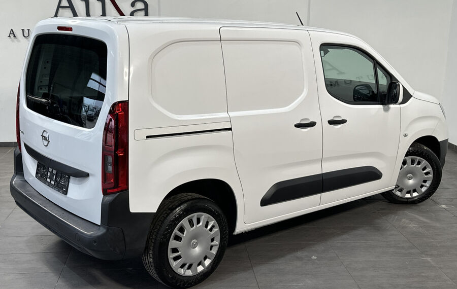 Opel Combo 1.5d Edition COOL&SOUND II+SHZ+PP+TEMPOMAT