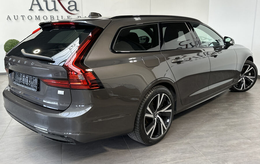 Volvo V90 T6 Plus Dark Recharge AWD NAV+LED+PANO+AHK