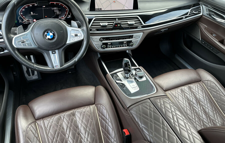 BMW 750i xDrive HEAD-UP+H&K+GLASDACH+STANDHEIZUNG+SC