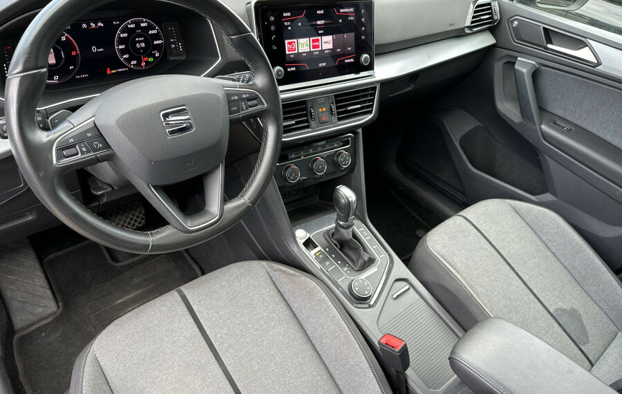 Seat Tarraco 2.0 TDI DSG 4D 7-Sitzer NAV+LED+PANO+AHK