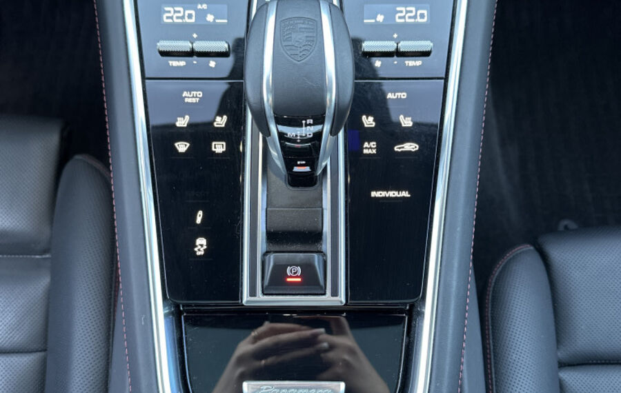 Porsche Panamera 4 E-Hybrid PlatinumEd NAV+LED+360°+PANO