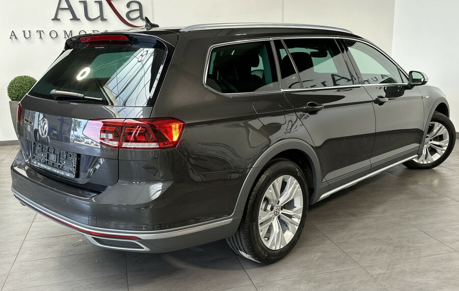 VW Passat Alltrack 2.0 TDI DSG 4M NAV+LED+AHK+VCOCK