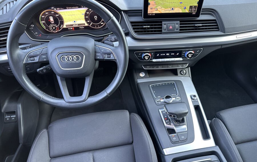 Audi Q5 55 TFSI e Quattro S-Line NAV+LED+AHK+ACC+20ZO