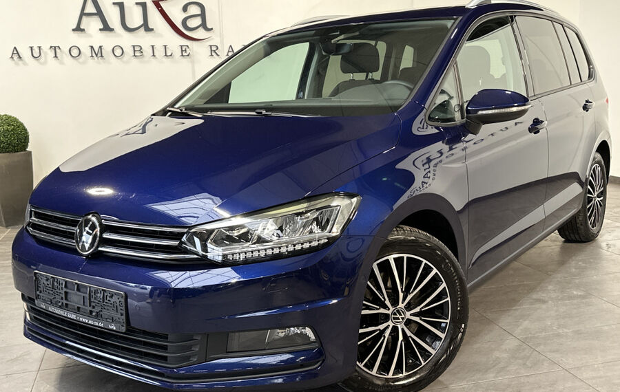 VW Touran 2.0 TDI DSG CL NAV+LED+AHK+PANO+VCOCKPIT