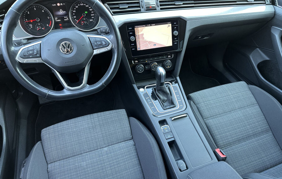 VW Passat Variant 2.0 TDI DSG Business NAV+LED+AHK