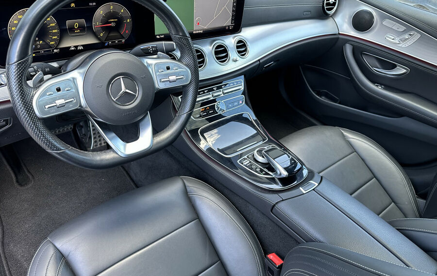 Mercedes-Benz E 300 d T 9G-T AMG-Line NAV+LED+PANO+WIDESCREEN 