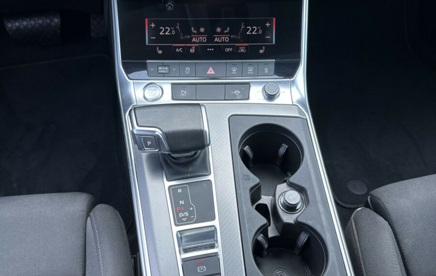 Audi A6 Avant 40 TDI Qu S-Line NAV+LED+AHK+PANO+HUD  