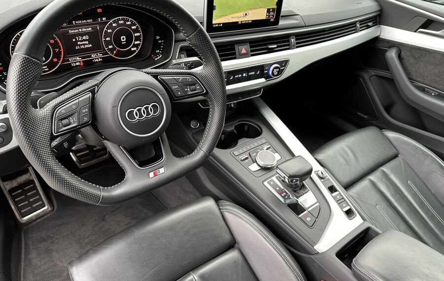 Audi A5 40 TFSI S-Line Cabrio NAV+LED+AHK+VCOCKPIT+PP