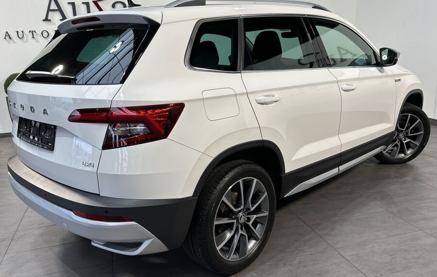 Skoda Karoq 2.0 TDI DSG 4x4 Scout NAV+CARPLAY+PP+18ZO