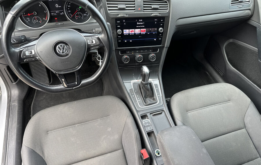 VW Golf 2.0 TDI DSG 4Motion Comfortline NAV+AHK+ACC